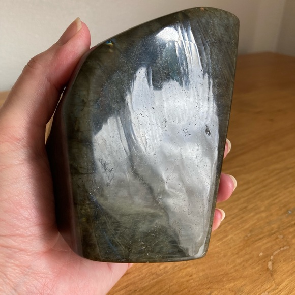 Labradorite - Picture 15 of 16
